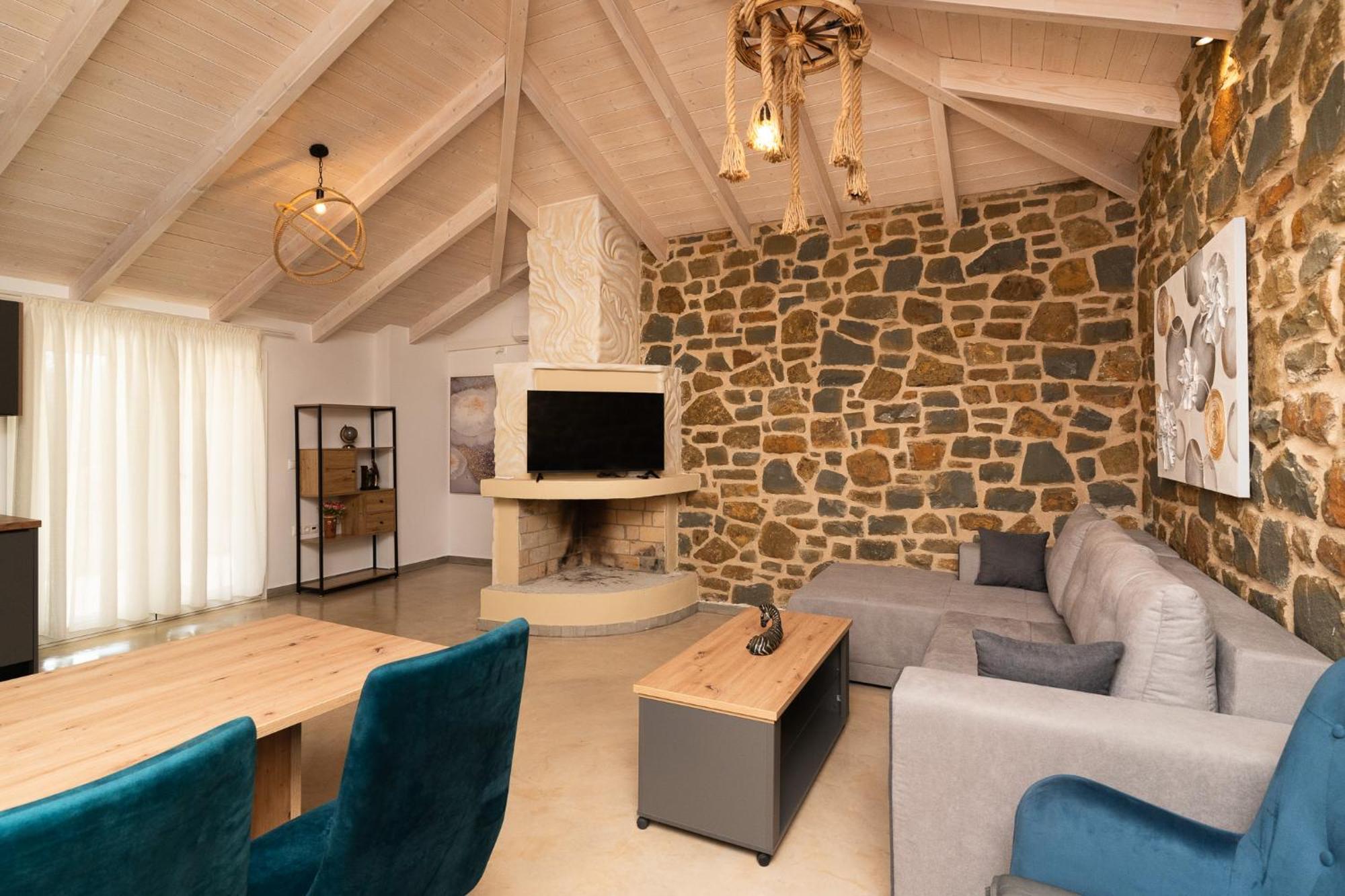 Lithos Suites Finikounda Exterior foto